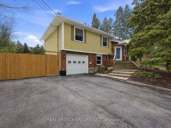 392 Country St, Mississippi Mills, ON K0A 1A0