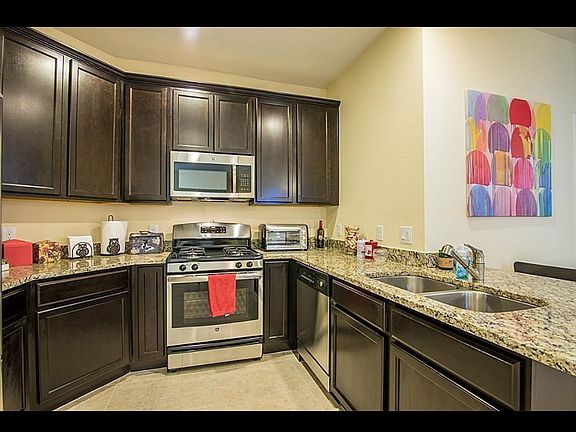 3rd image of 7923 Ashford Terrace Dr