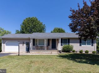 3723 Mountain Shadow Dr, Fayetteville, PA 17222