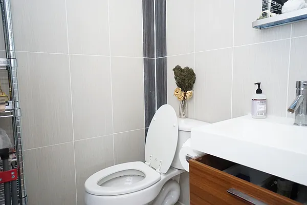 Rented by Compass | media 17