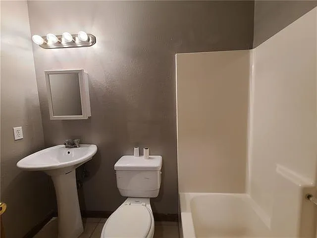 3308 Pakenham Dr — Photo 6