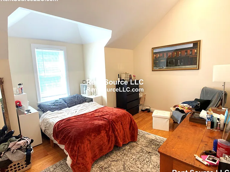 537 Main St #2 — Photo 31
