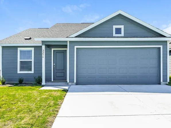 2236 Crested Saguaro St, Fort Worth, TX 76108