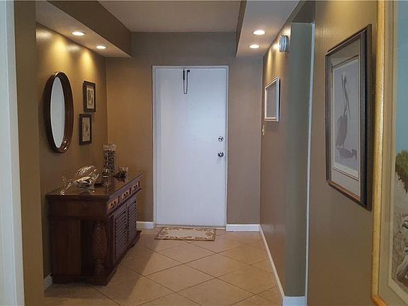 3rd image of 4501 S Atlantic Ave APT 301