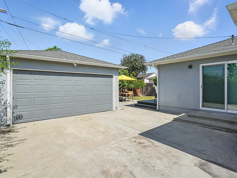 15625 Chadron Ave — Photo 38