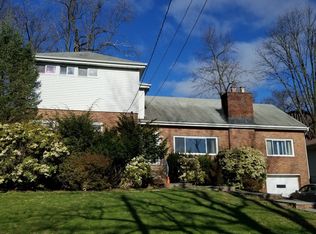 8 Crestwood Dr, West Orange, NJ 07052