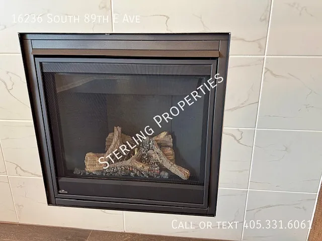 16236 S 89th East Ave — Photo 16