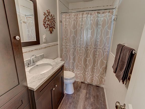 4th image of 23 Whittier Dr