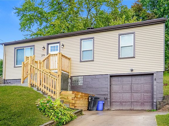 2nd image of 219 Maple Dr