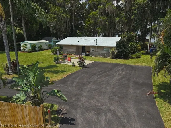18 Peaceful Pl, Lorida, FL 33857
