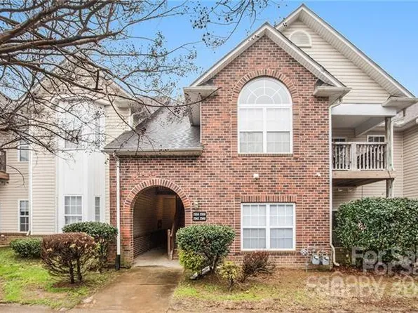 2558 Carya Pond Ln, Charlotte, NC 28212