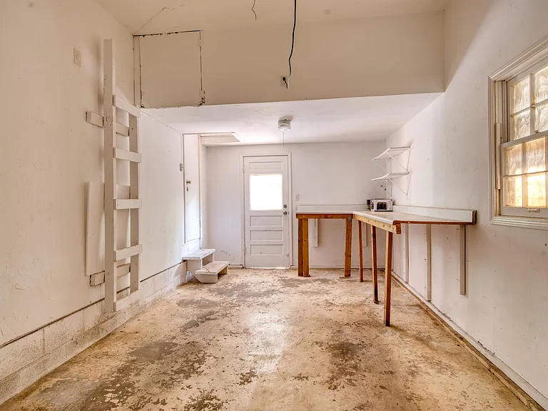 1722 Mattern Dr — Photo 16