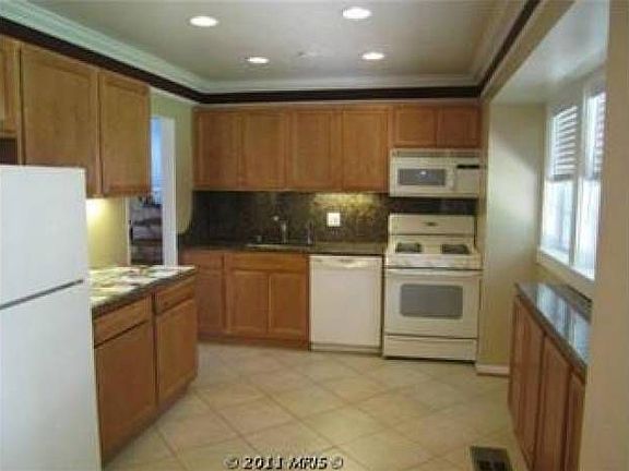 3rd image of 4303 San Juan Dr