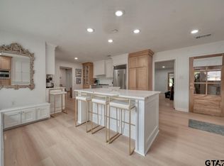 203 Texas Dr, Hideaway, TX 75771