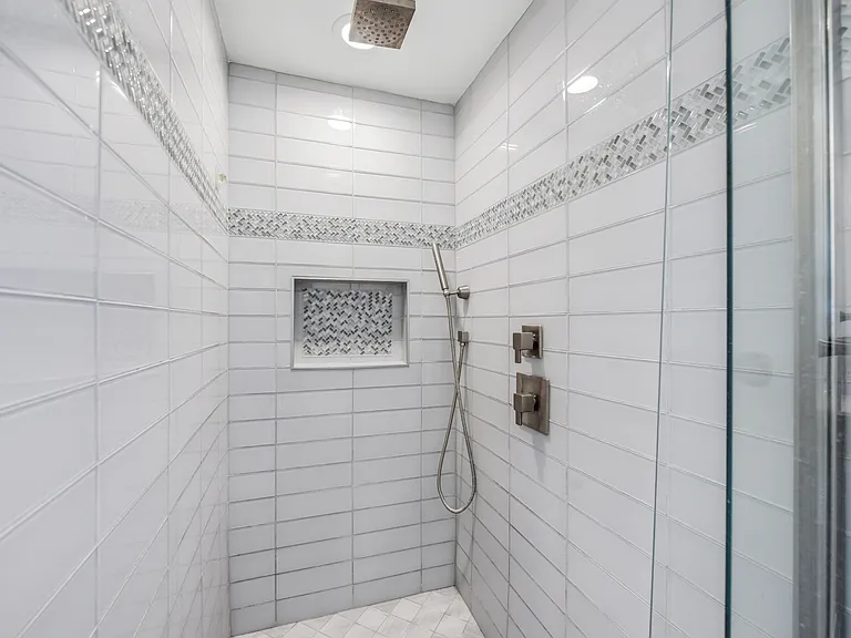 1017 Ashford Ct — Photo 26