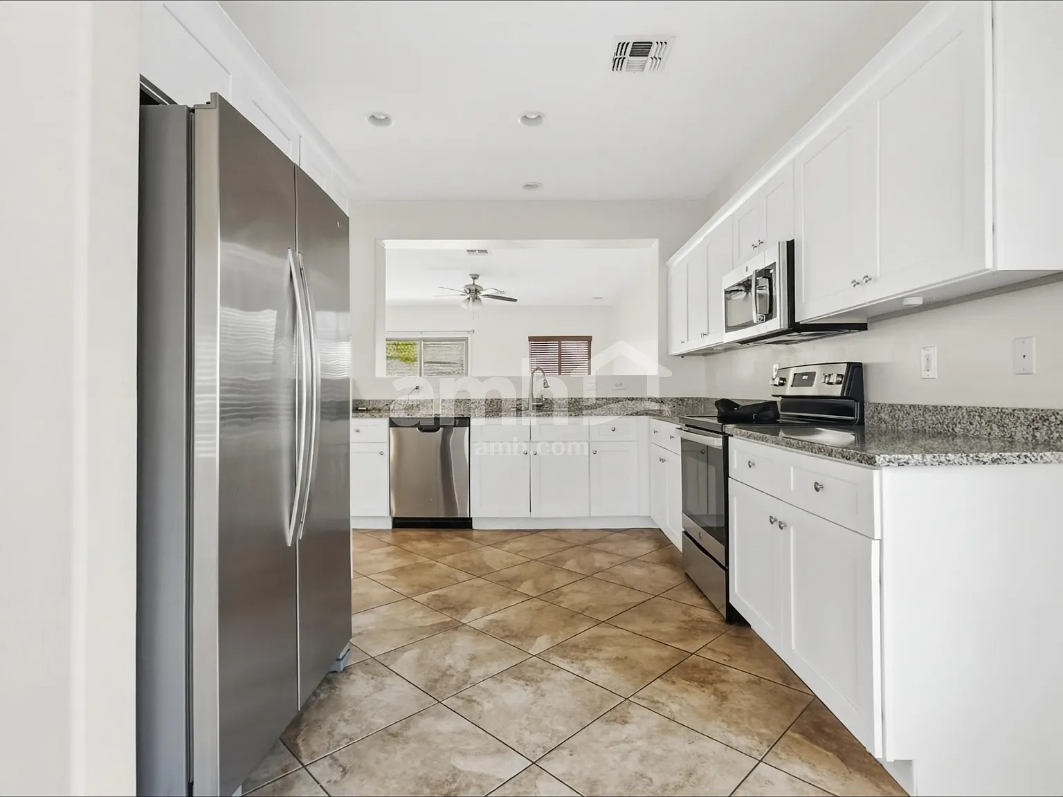 3 bed, 2.0 bath, 1480 sqft, $1,895 — Photo 3