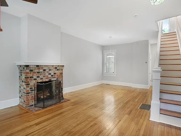 1373 N Carolina Ave NE — Photo 8
