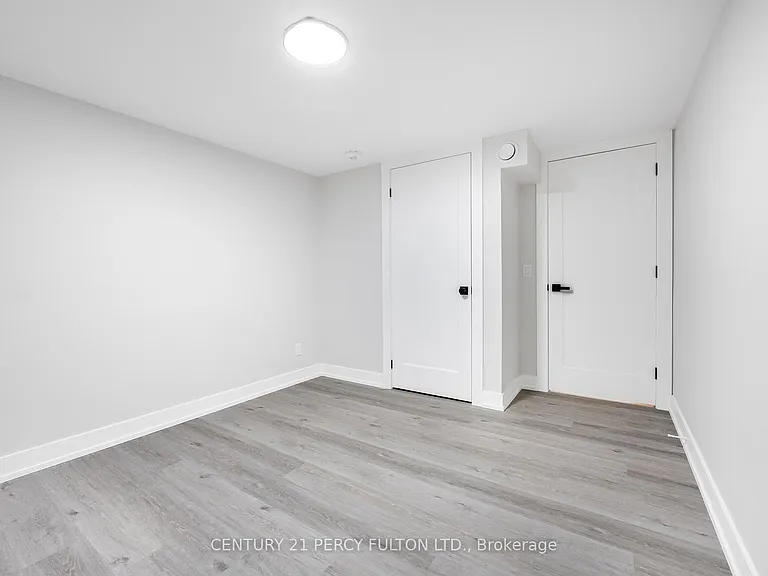 13 McKayfield Rd #LOWER — Photo 22