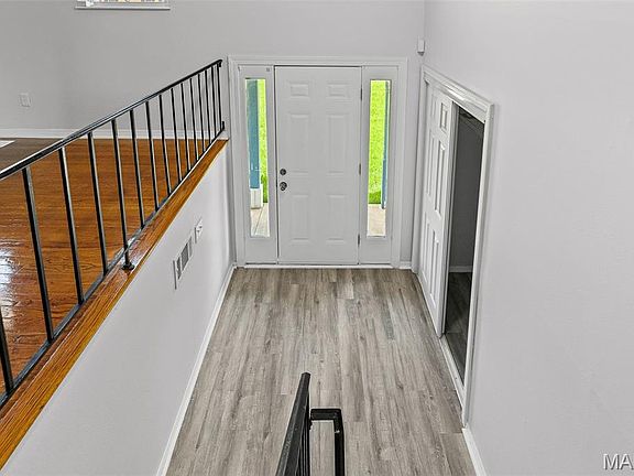 4th image of 2245 Montagne Dr