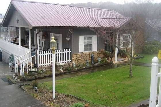 1st image of 548 Brookhaven Dr