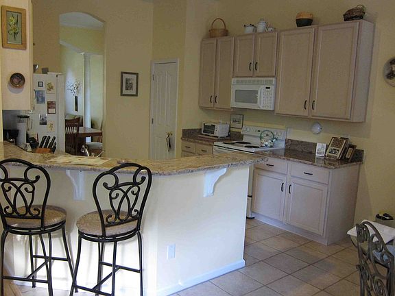 4th image of 4311 Richmond Park Dr E