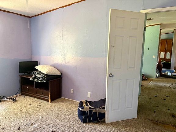 4th image of 148 Carrie St