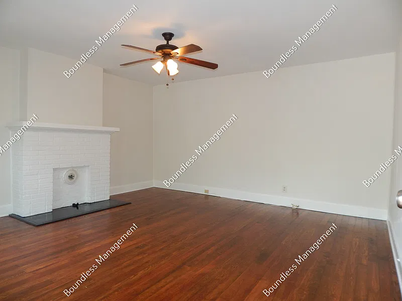 1 bed, 1.0 bath, $1,395 — Photo 3