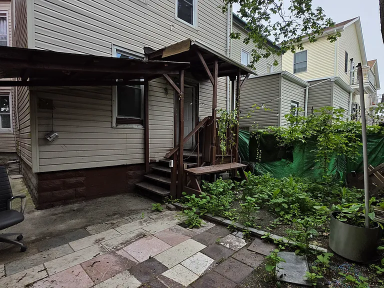 107 Grant Ave #1 — Photo 6