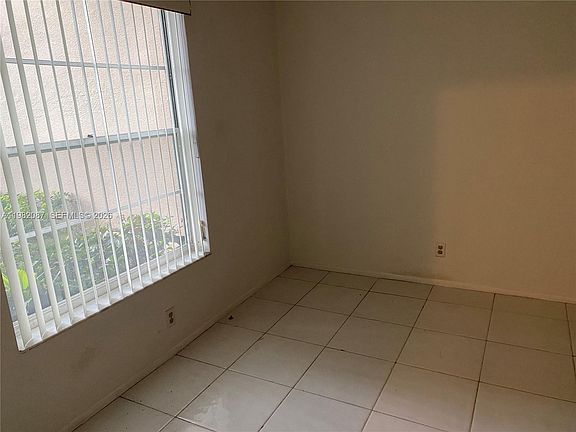 5th image of 1951 Atlantic Shores Blvd APT 20