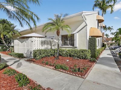 10121 NW 33rd St, Sunrise, FL, 33351
