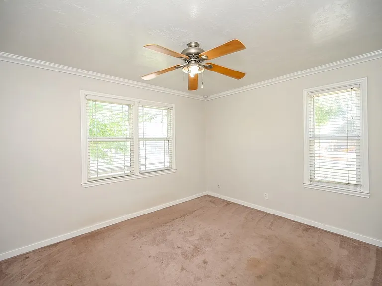 2789 S Alden St — Photo 18