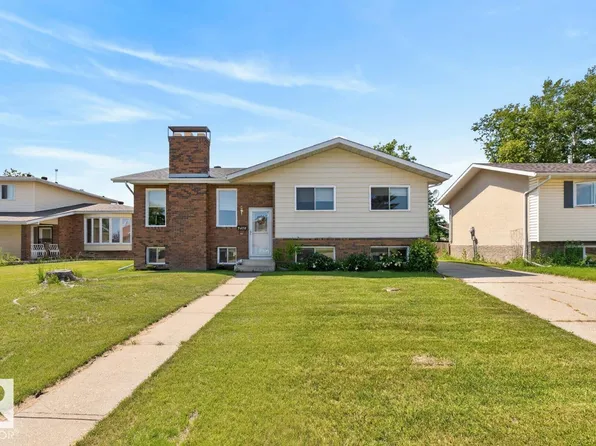 2408 80th St NW, Edmonton, AB T6K 3P6