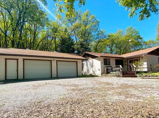 17933 Oakvale Ln, Lakehead, CA 96051