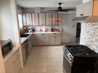 41 Portland St #39, Holyoke, MA 01040