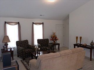 4th image of 102 Spanish Moss Dr