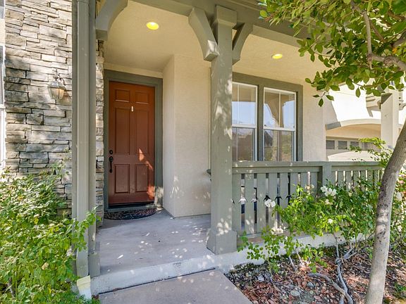 2nd image of 1262 Thornbury Ln