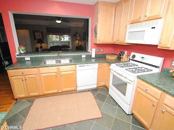 5th image of 4716 Park Ave