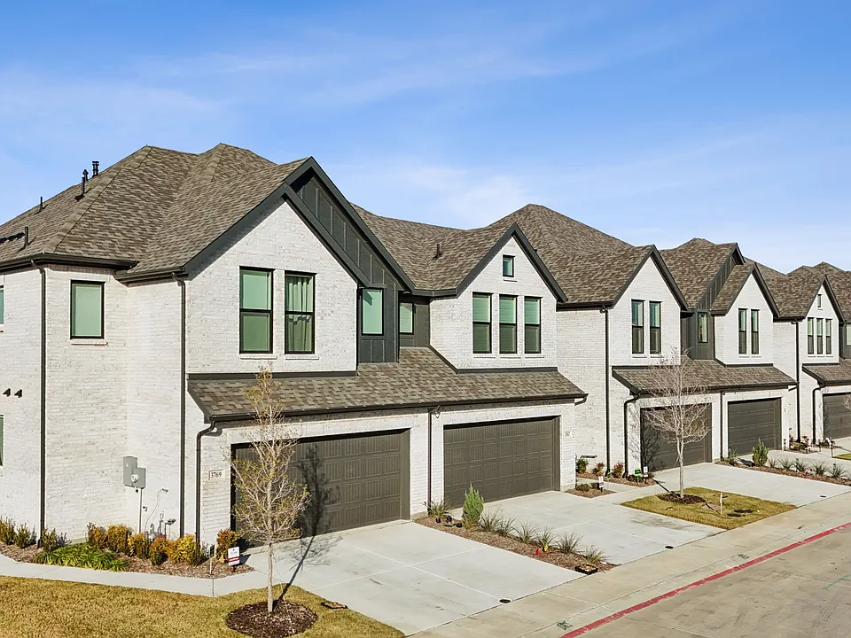3765 Pierce Ln