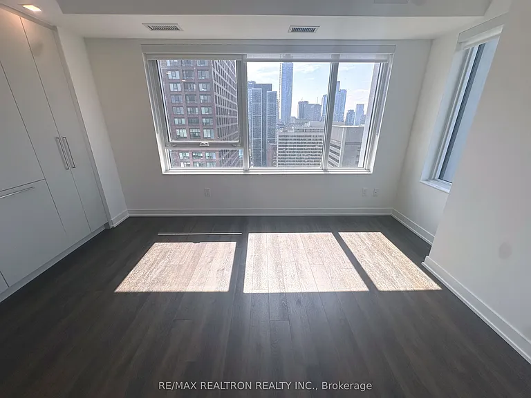 609 Sherbourne St #3004 — Photo 23