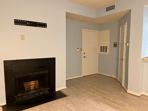 2nd image of 3922 Penderview Dr APT 326