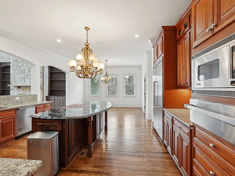 343 Summer Garden Dr — Photo 25