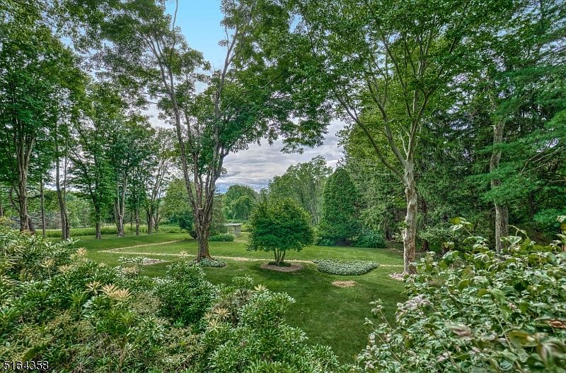 307 Hilltop Rd, Mendham, NJ 07945 Zillow