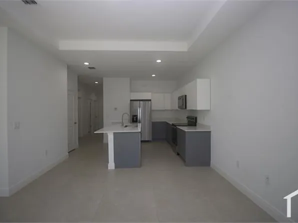 1138 Darling St E, Lehigh Acres, FL 33974