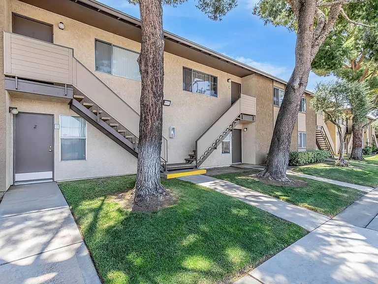 Sienna Heights — Photo 10
