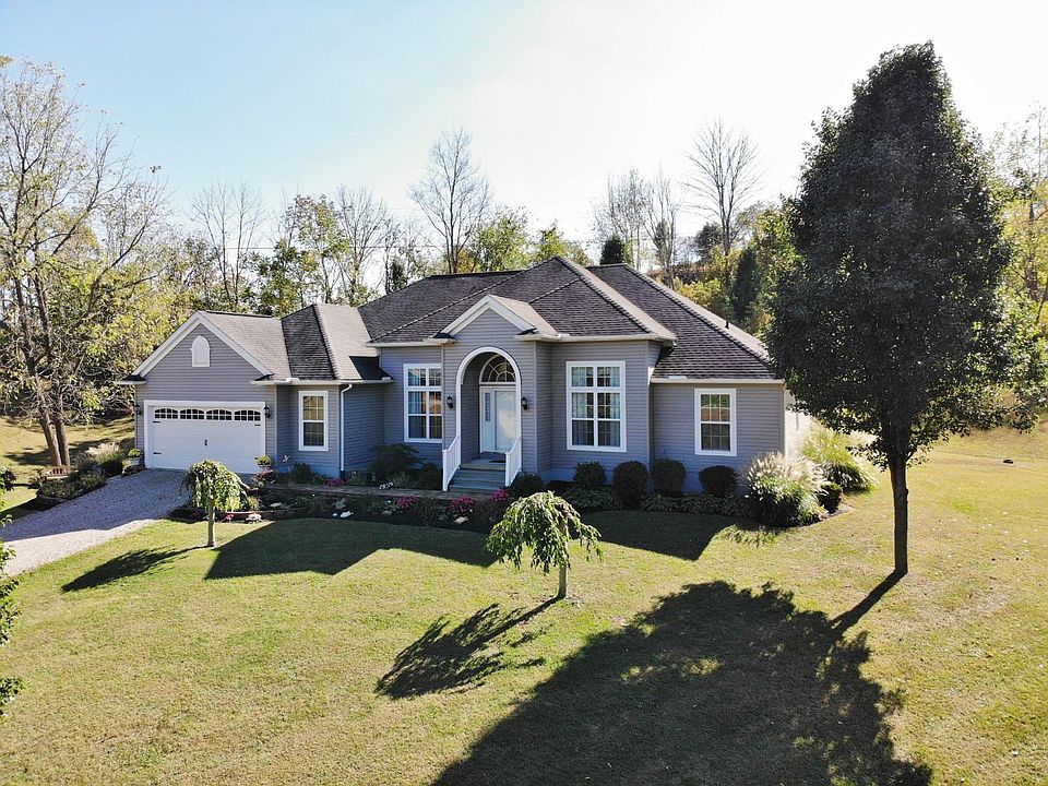 1st image of 375 Lake Vista Dr