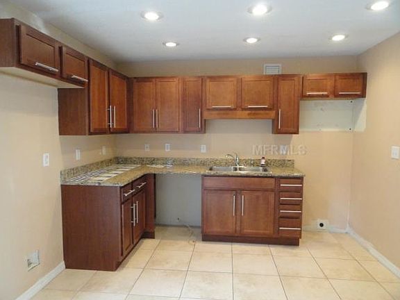 3rd image of 1918 Conway Rd APT 3