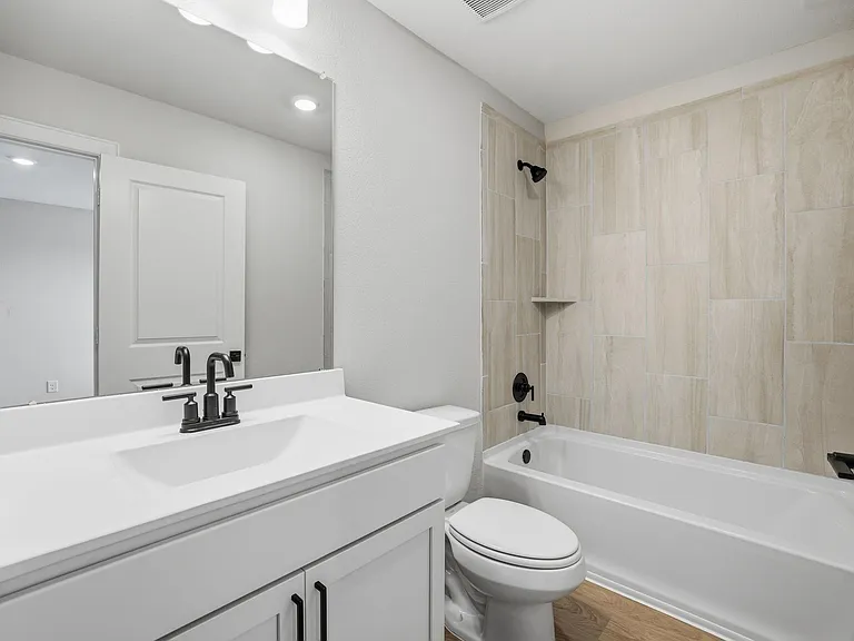 3060 Sorrento Hill Dr — Photo 16