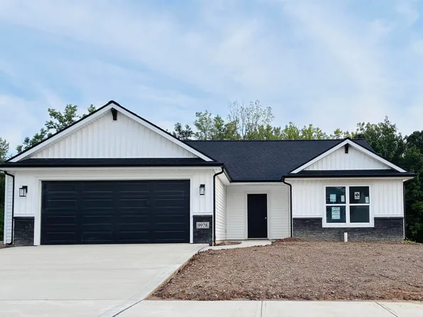 9978 Bronco Dr, Fort Wayne, IN 46804