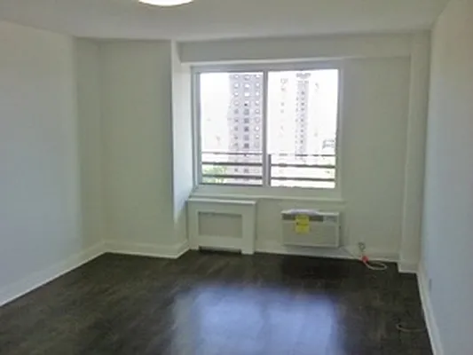 Rented by Corcoran | media 12