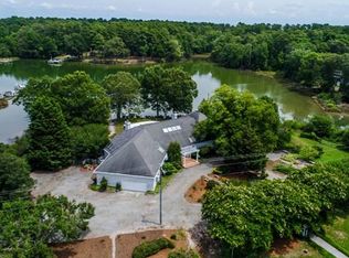 210 Edgewater Farm Dr, White Stone, VA 22578